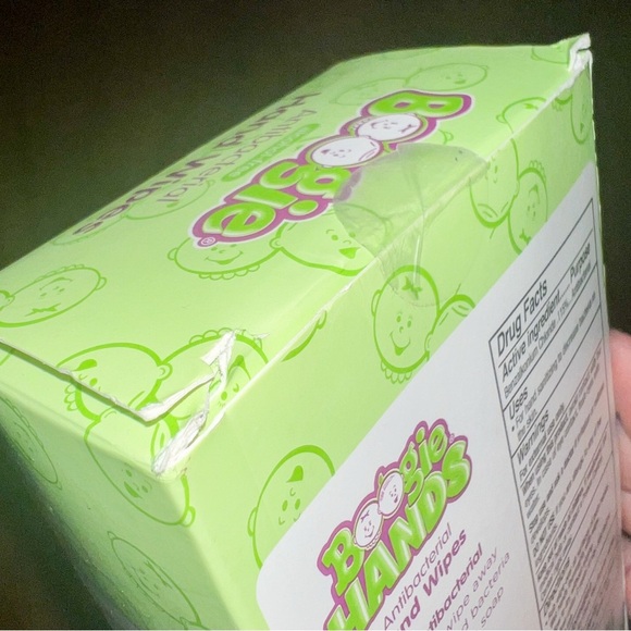 Boogie Antibacterial Hand Wipes, 3 Packs (20 Wipes Each) - Picture 3 of 3